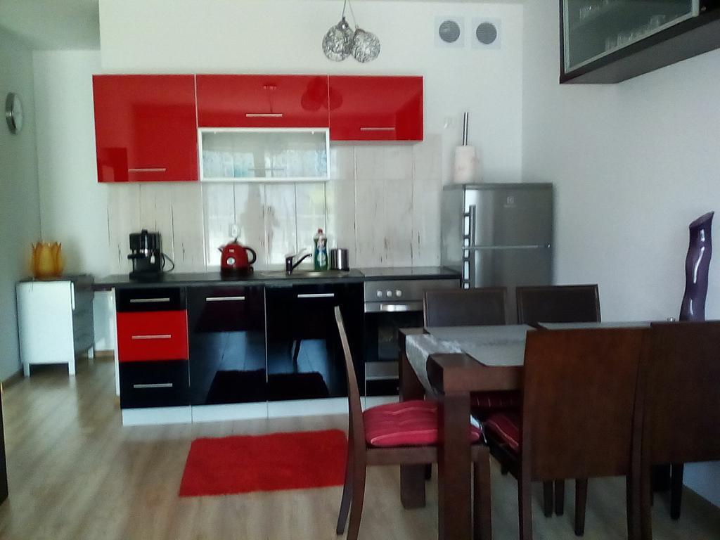 شقة Karmazynowy Apartament Nad Morzem كولوبرزيغ المظهر الخارجي الصورة